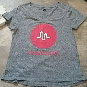 Musical.ly Graphic Tee Women's Size Large